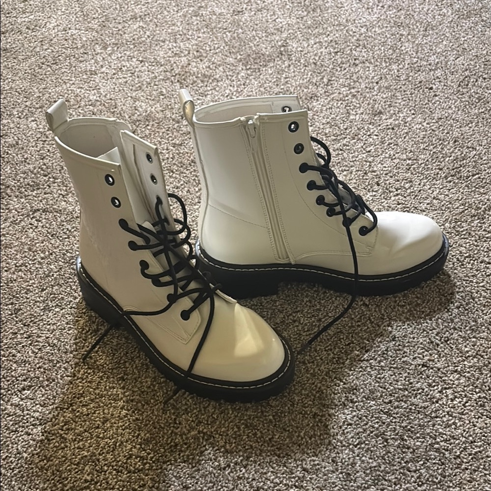 Stylish White Lace-Up Boots